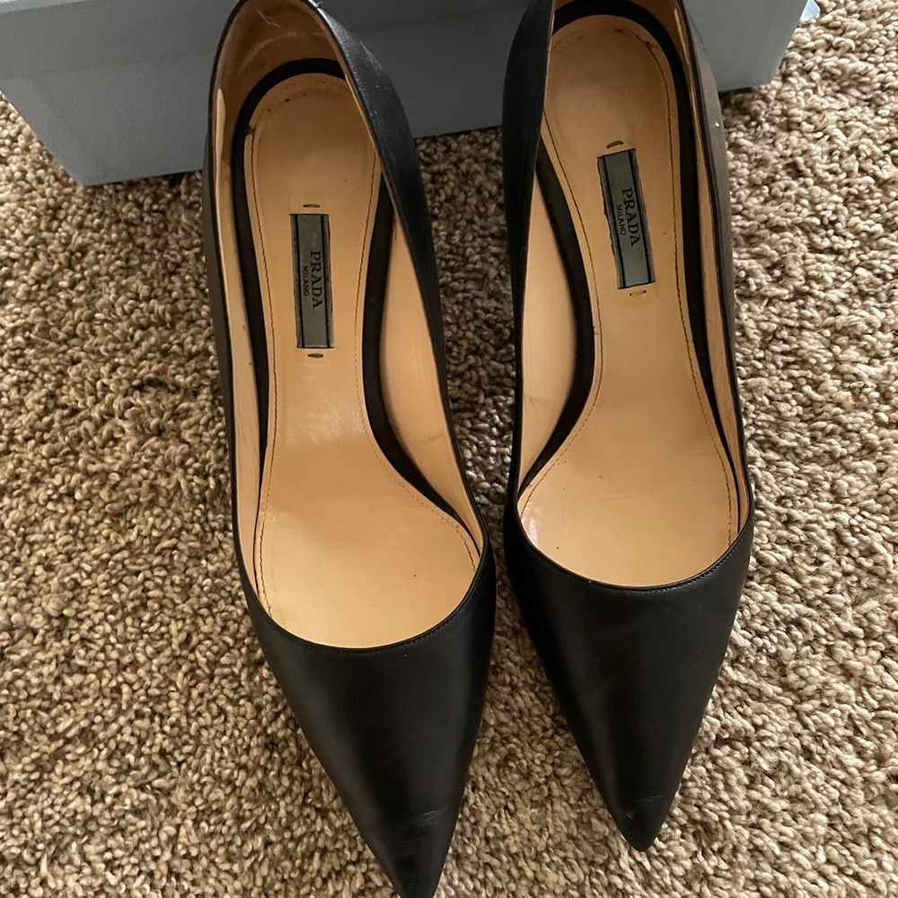 Prada Pointed Pumps - Picture 4 of 6